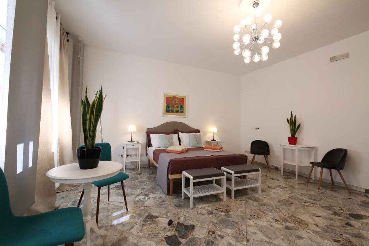 Cavour & Savoia Hotel Bari Esterno foto